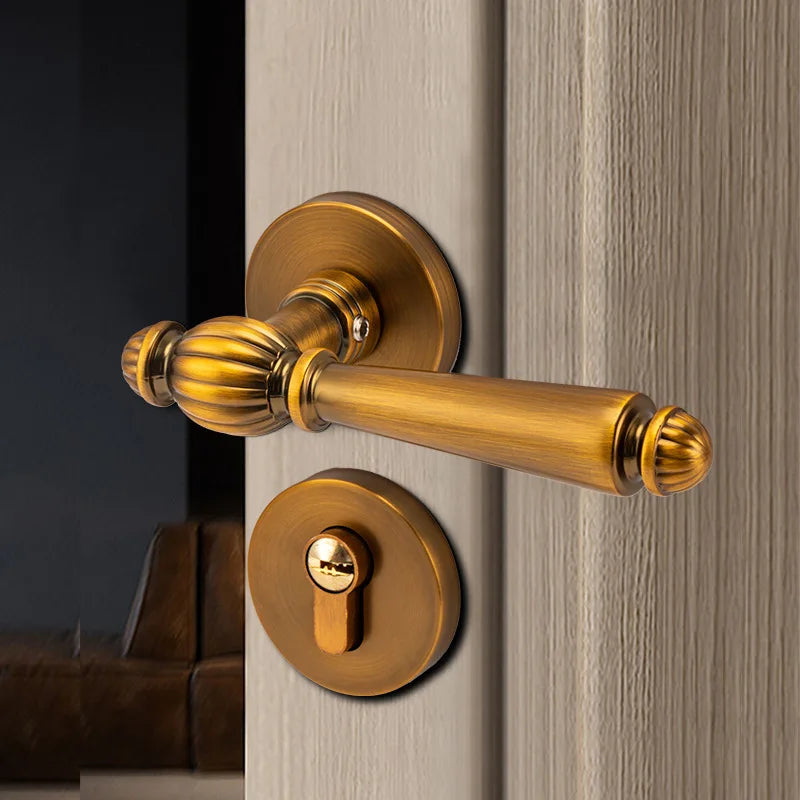 Poignée de porte intérieure ancienne