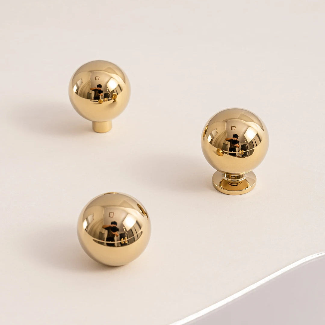 Bouton de meuble doré