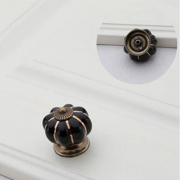 Bouton en porcelaine pour meuble