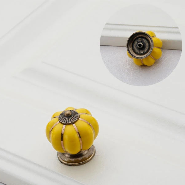 Bouton en porcelaine pour meuble